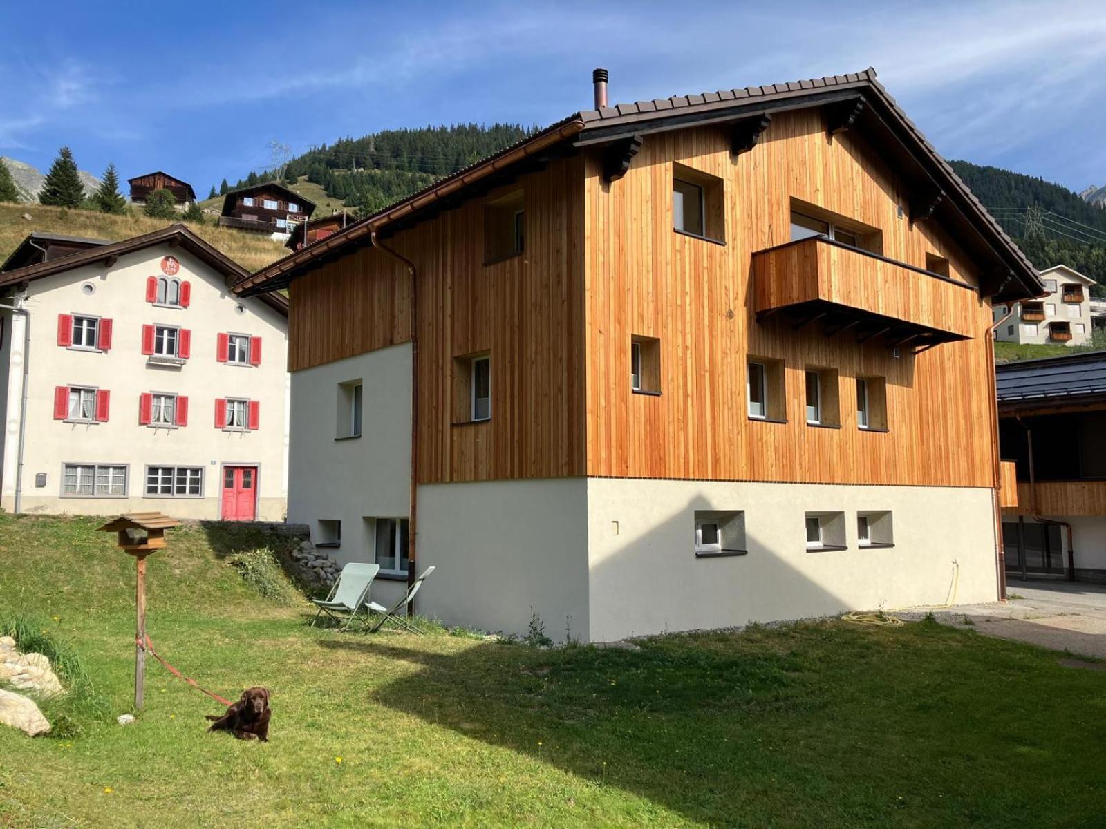 Yeti Apartment Sedrun