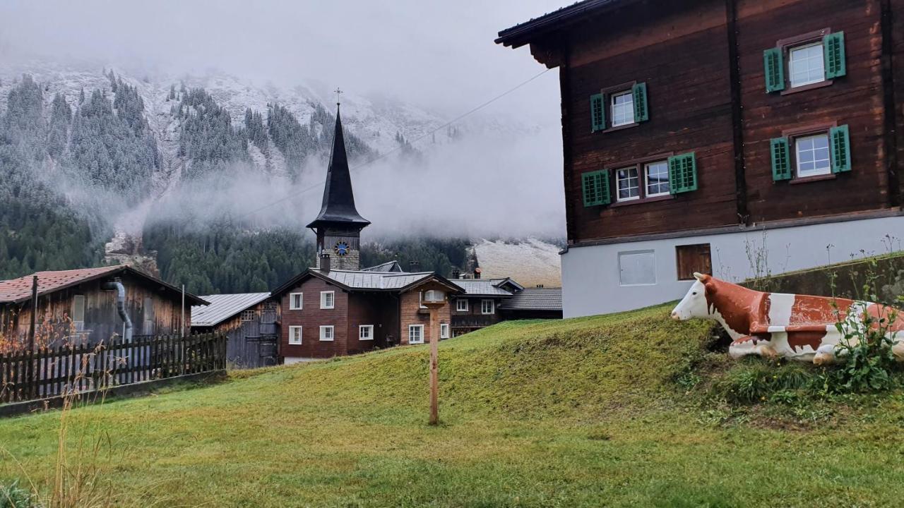 Yeti Apartamento Sedrun
